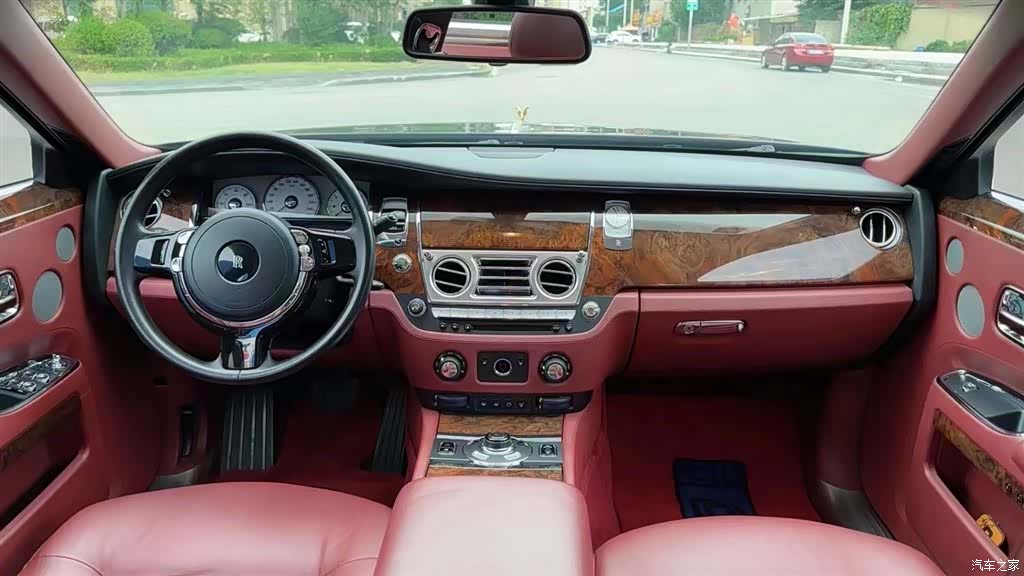 Rolls-Royce Ghost, 2012 7
