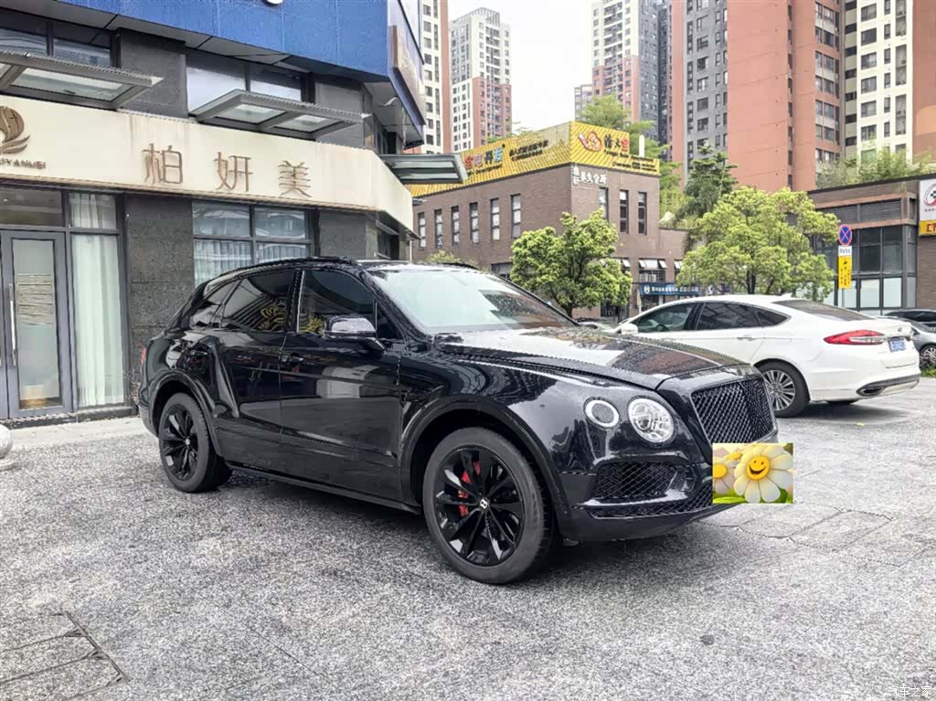 Bentley Bentayga, 2019 3