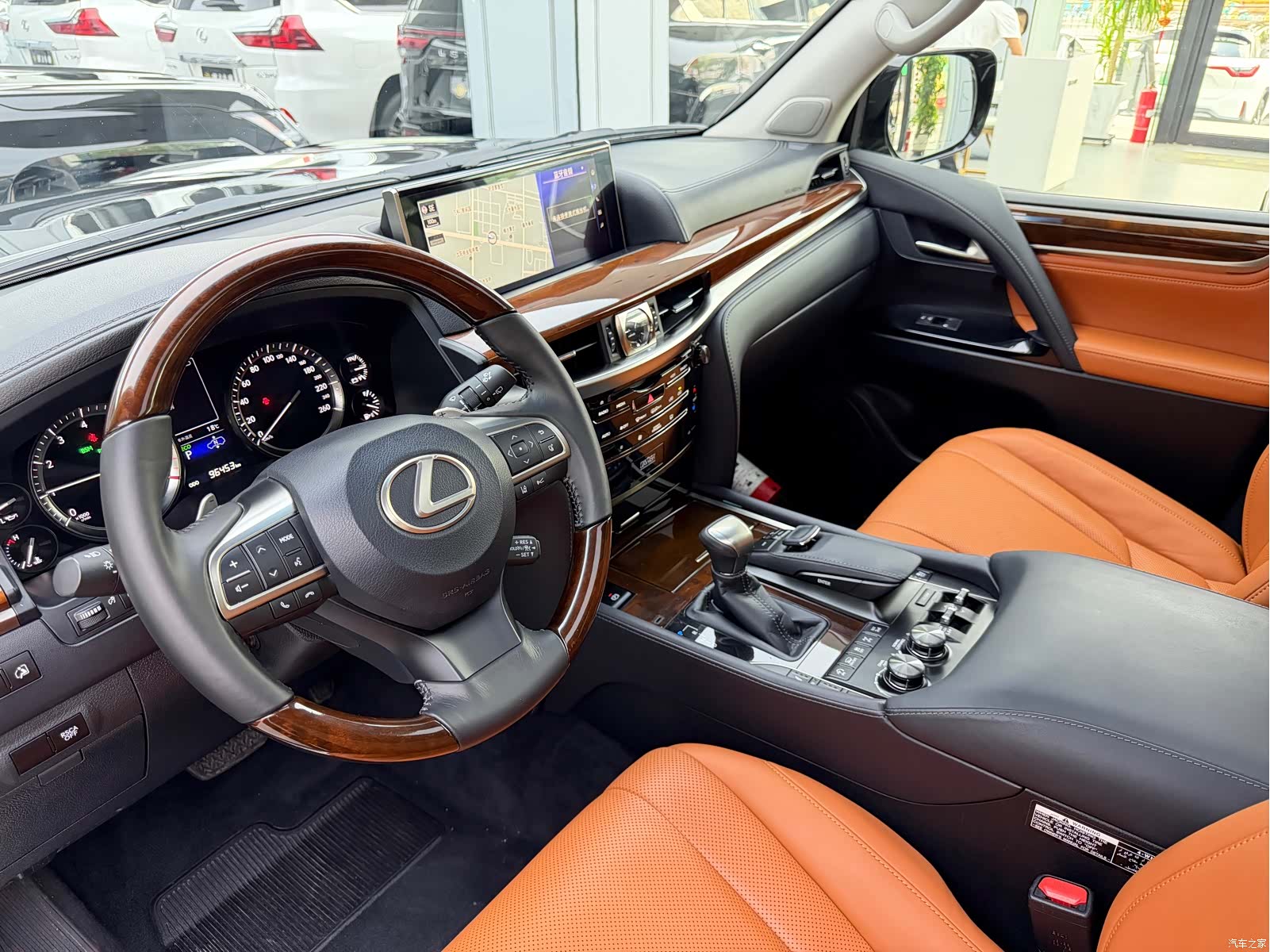 Lexus LX, 2017 13