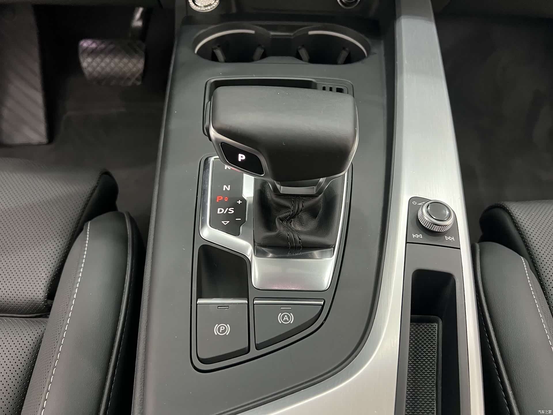 Audi A4L, 2024 9