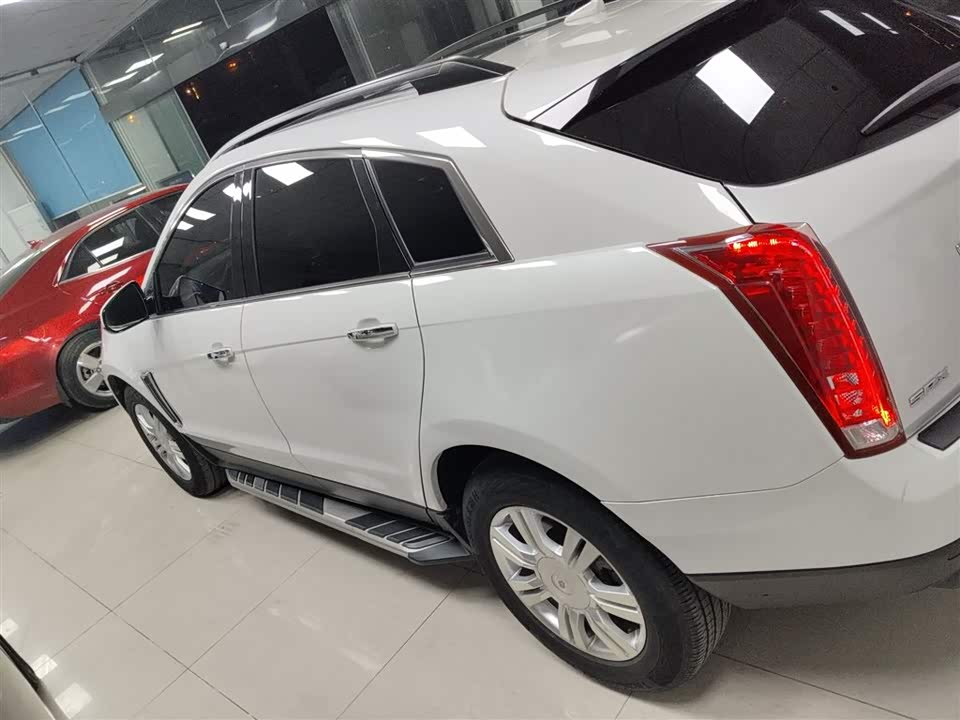 Cadillac SRX