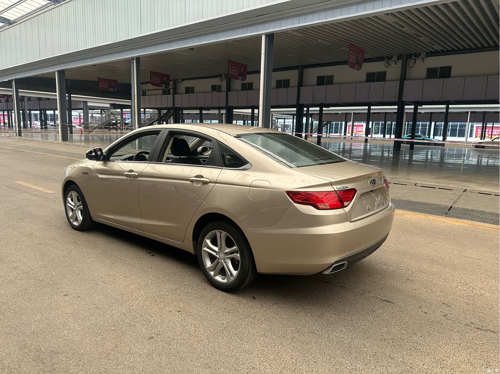 Geely Emgrand, 2017 7