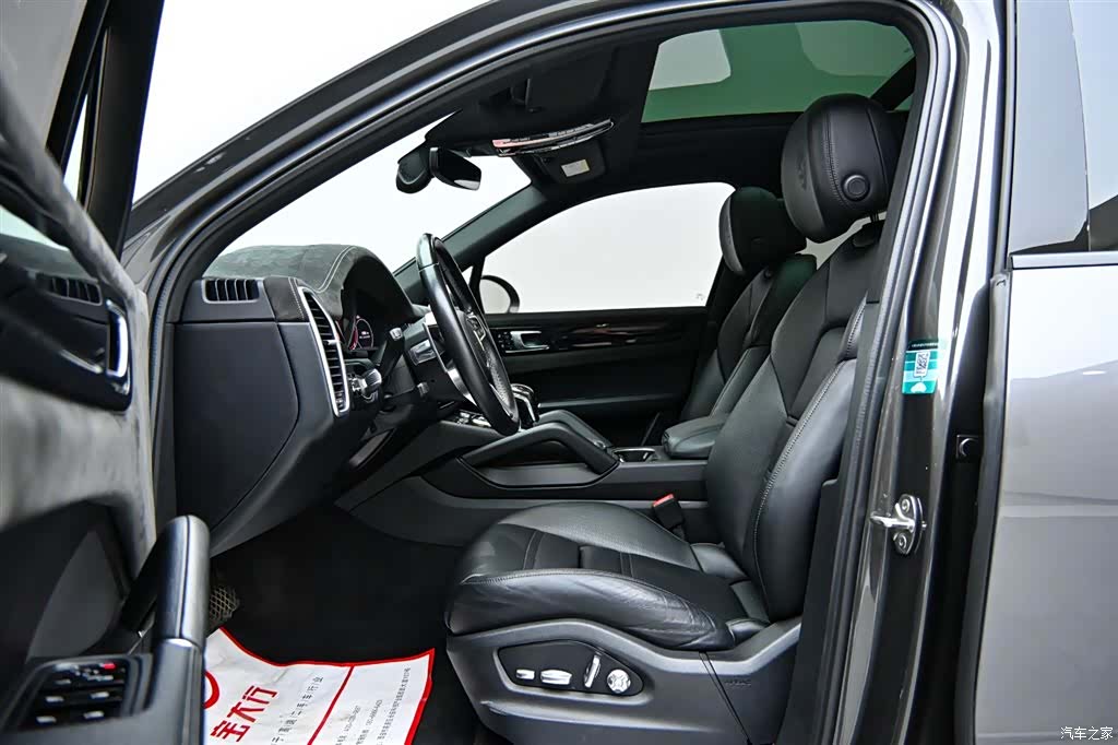 Porsche Cayenne, 2020 10