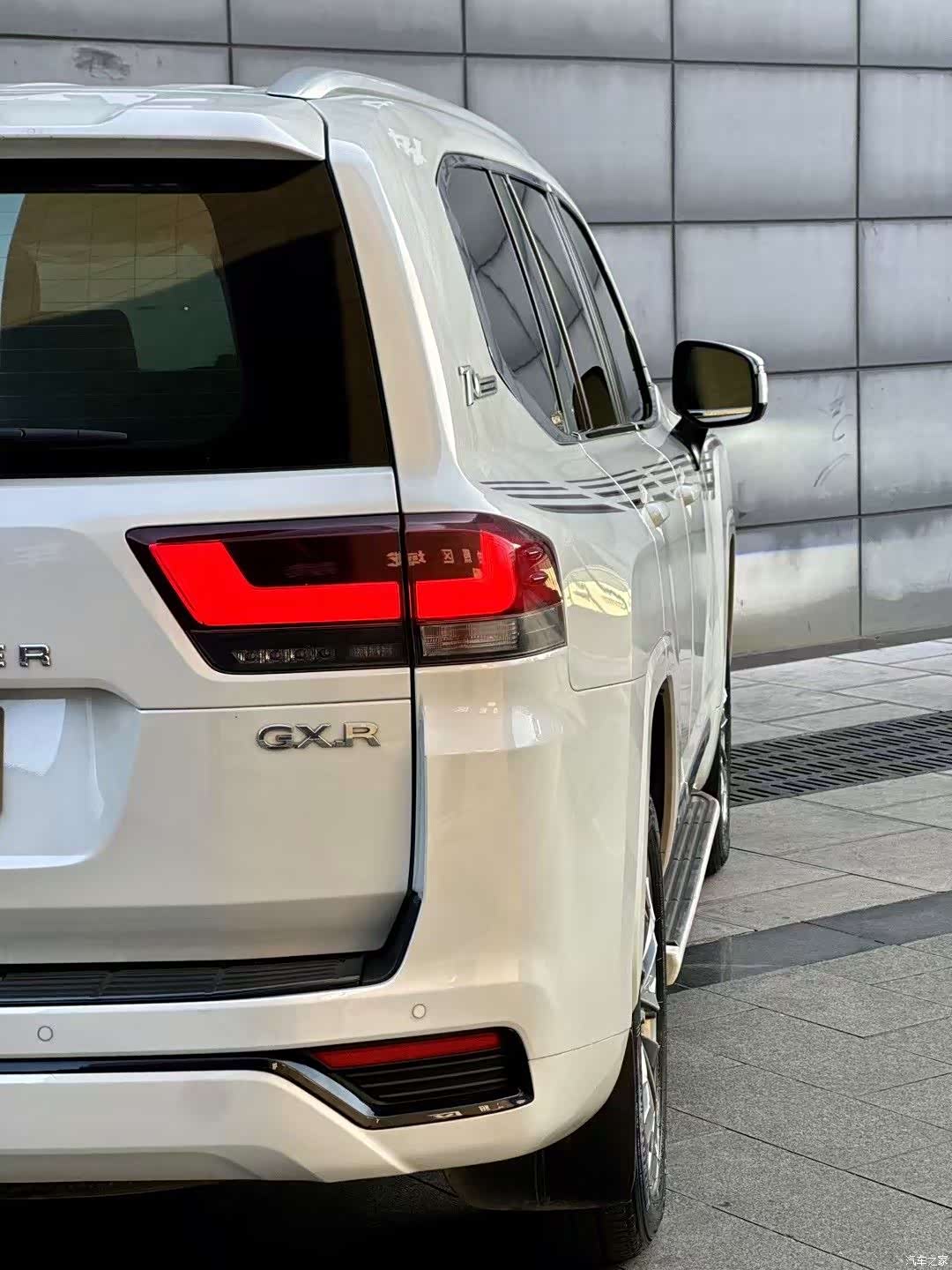 Toyota Land Cruiser, 2024 12