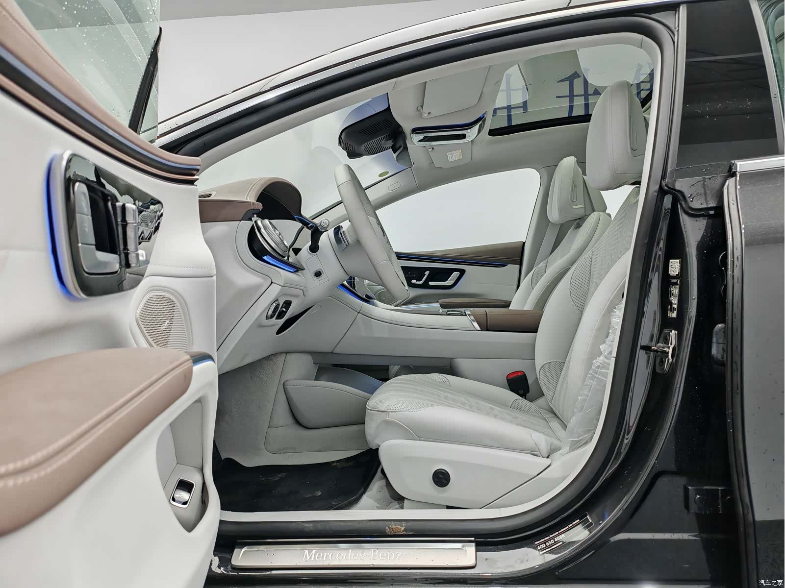 Mercedes-Benz EQS, 2025 11