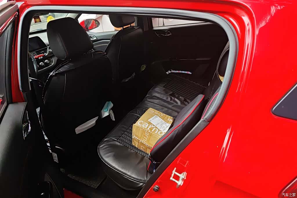 Wuling 310, 2018 11