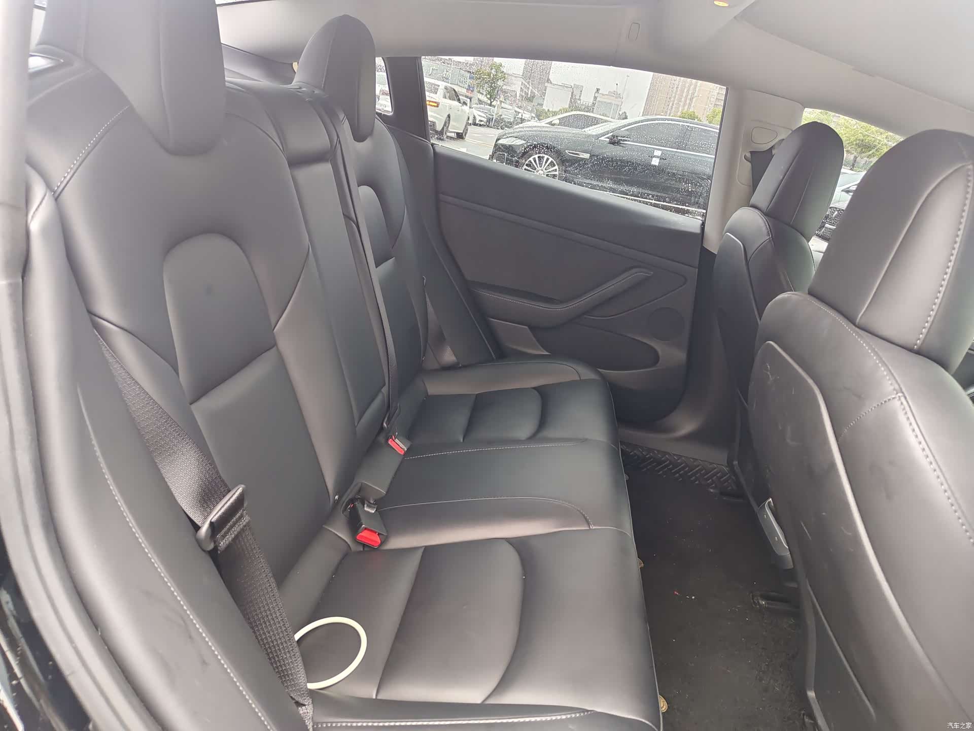 Tesla Model 3, 2023 15
