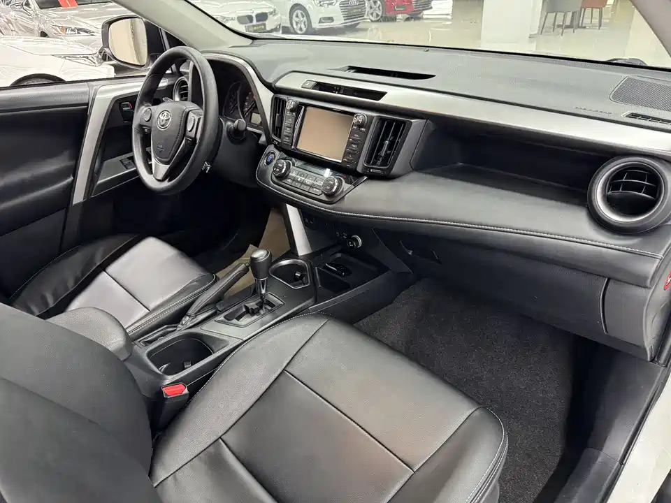 Toyota RAV4 Rongfang