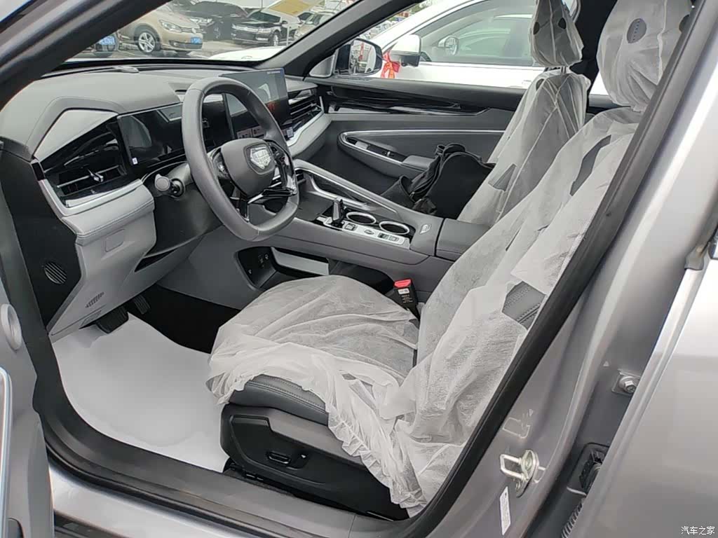 Geely Boyue, 2026 15