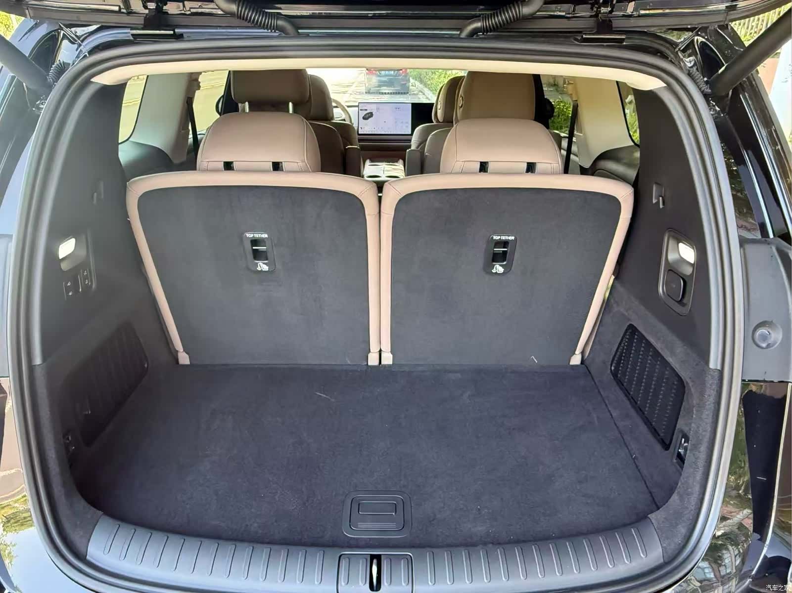 Li Auto i8, 2026 14