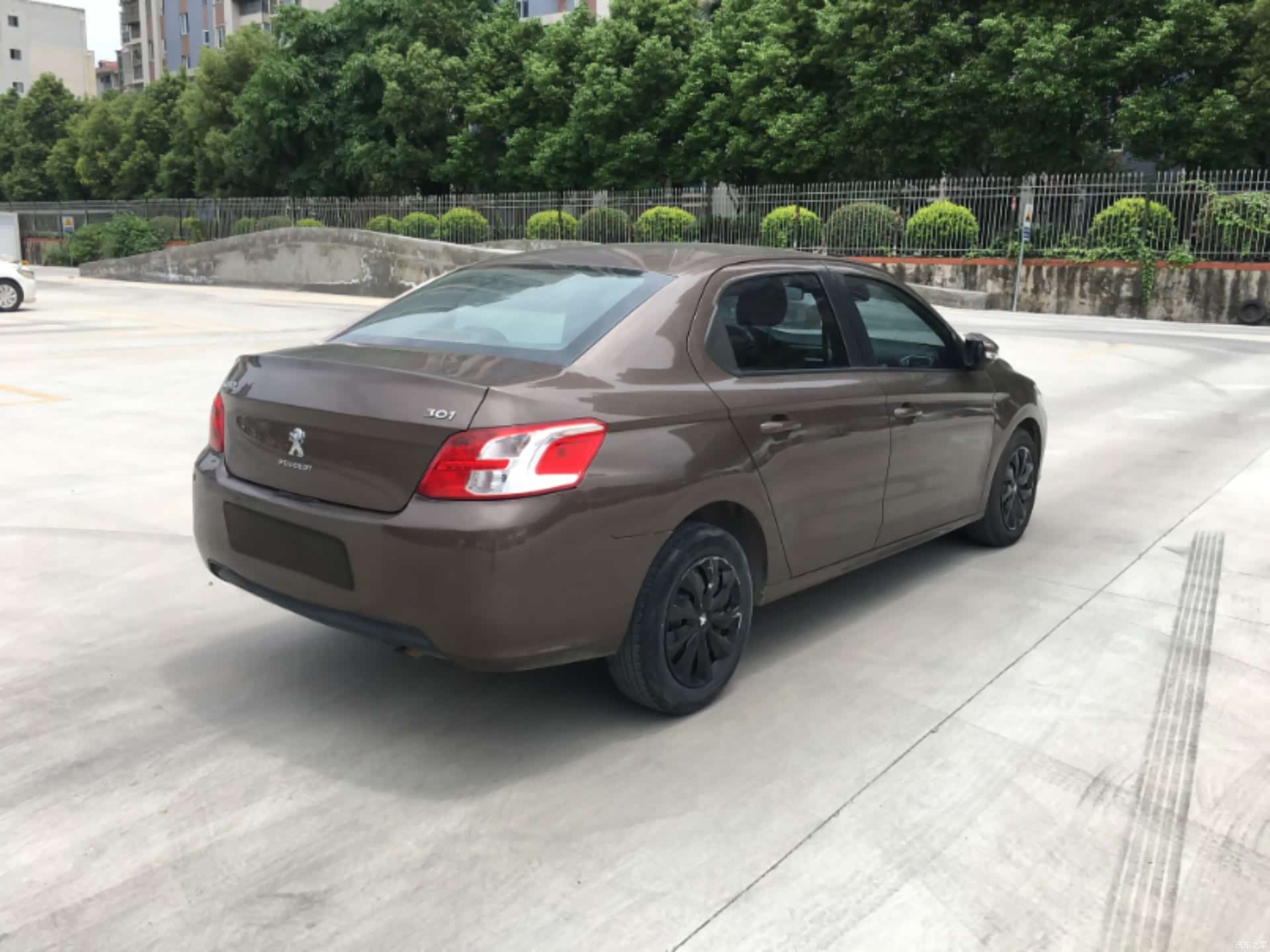 Peugeot 301, 2015 12