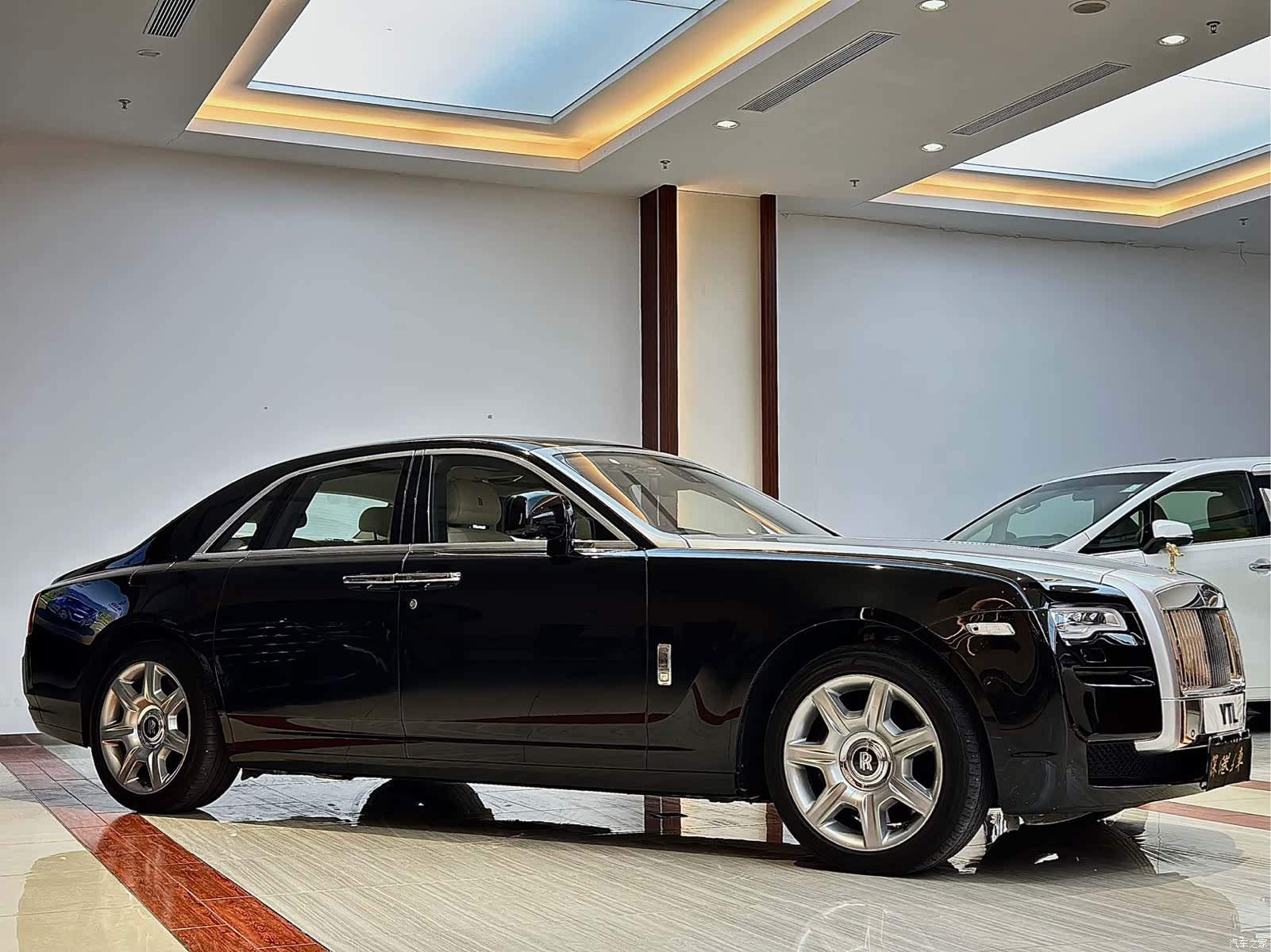 Rolls-Royce Ghost, 2011 2