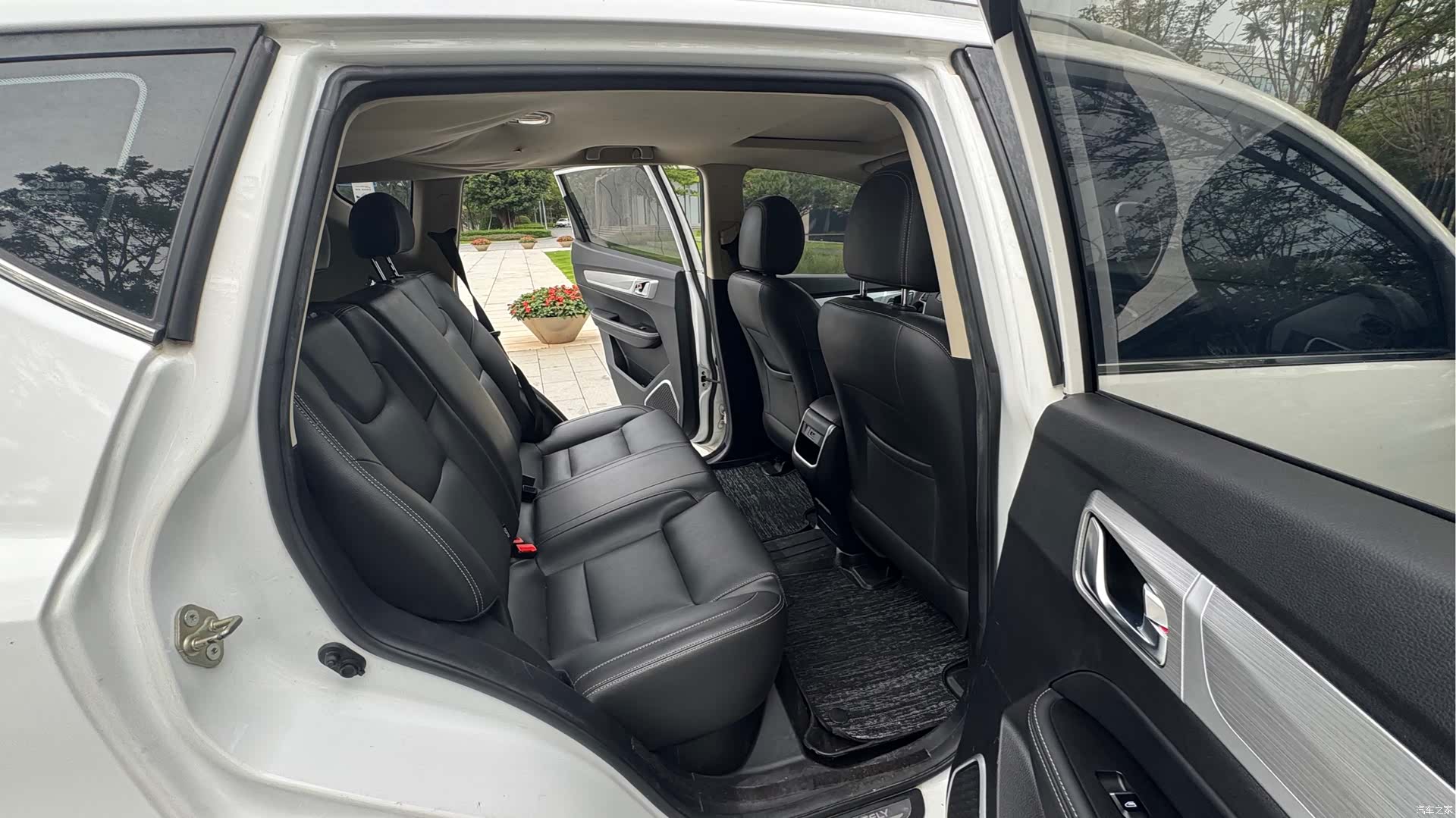 Geely X6, 2018 10