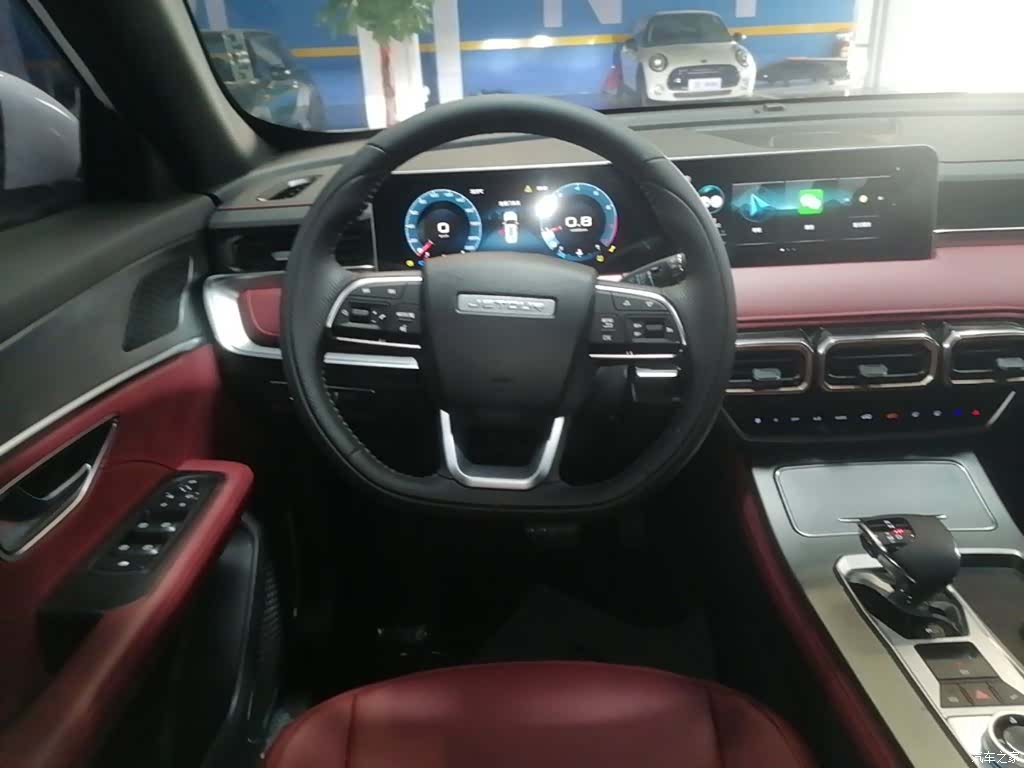 Jetour X70, 2025 11