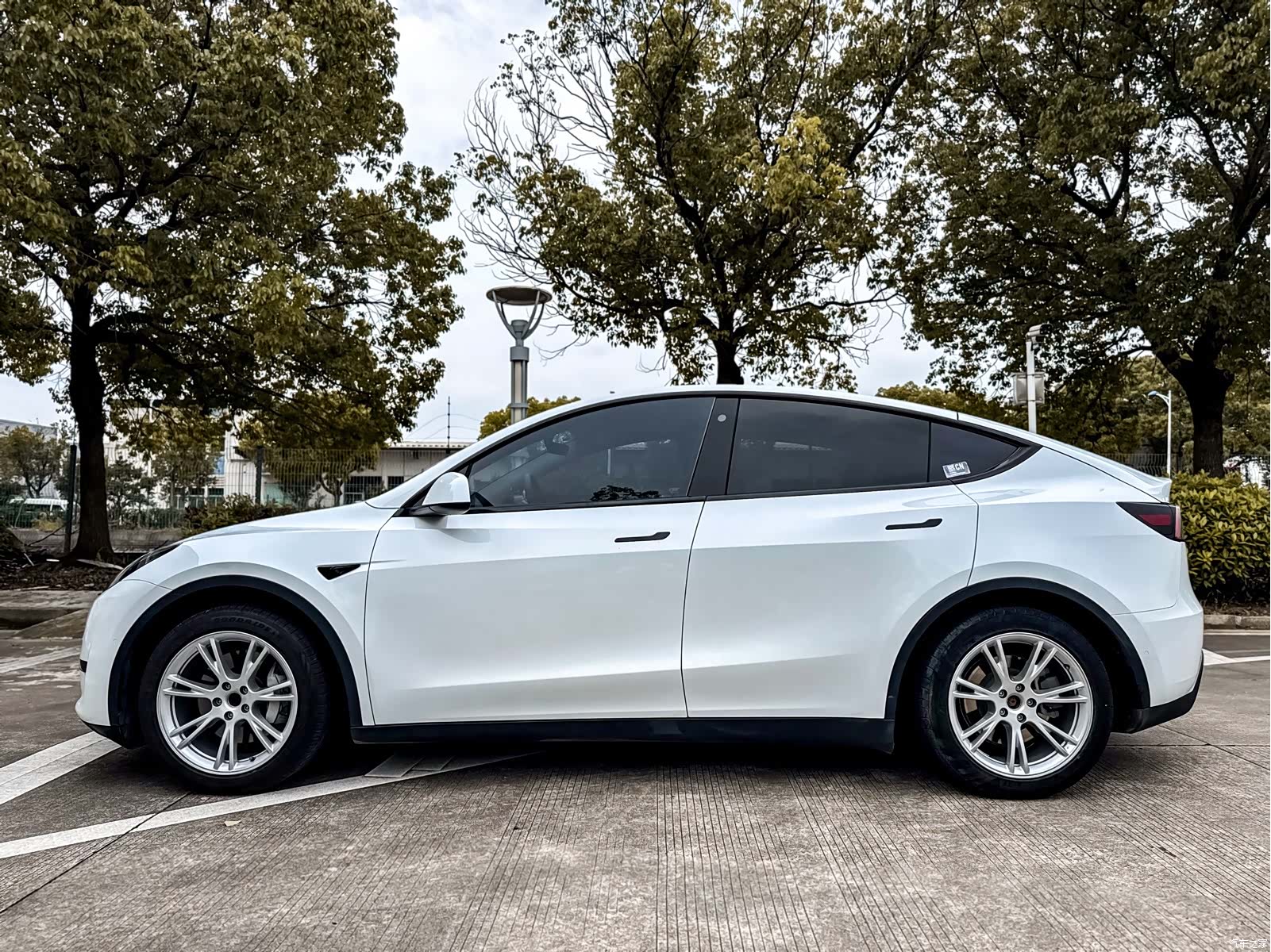 Tesla Model Y, 2023 7
