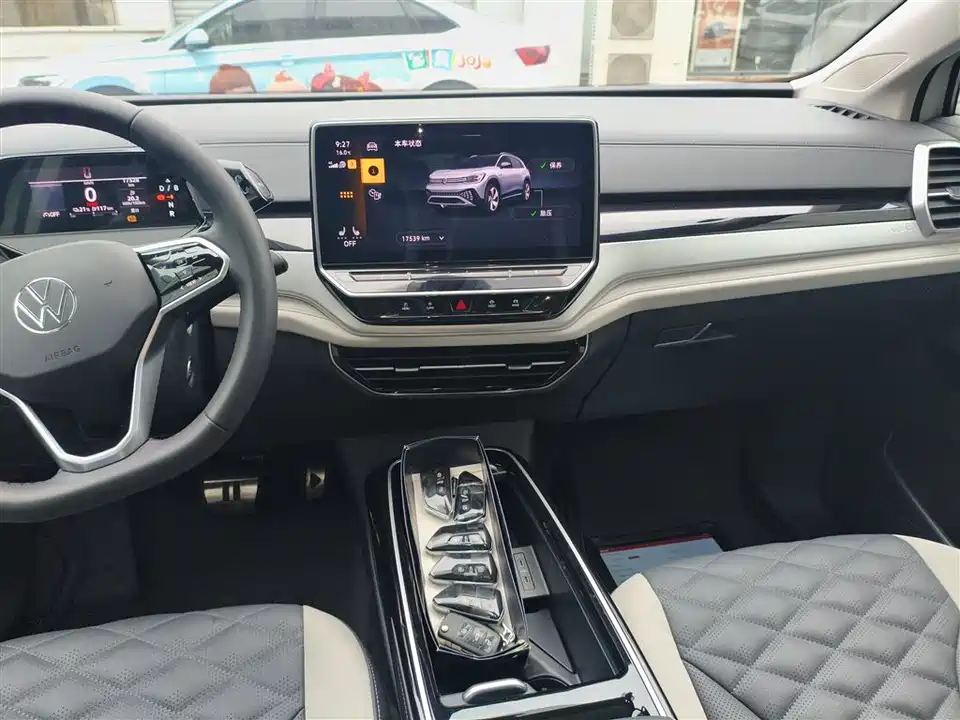 Volkswagen ID.6 CROZZ