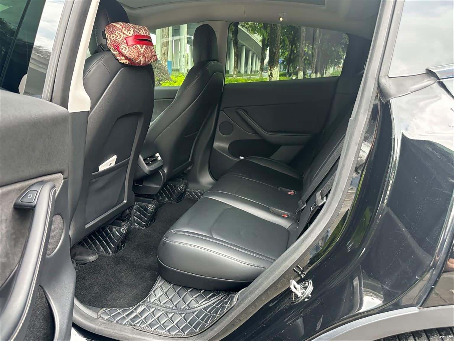 Tesla Model Y, 2021 7