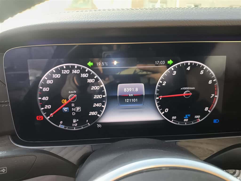 Mercedes-Benz E-Class, 2019 8