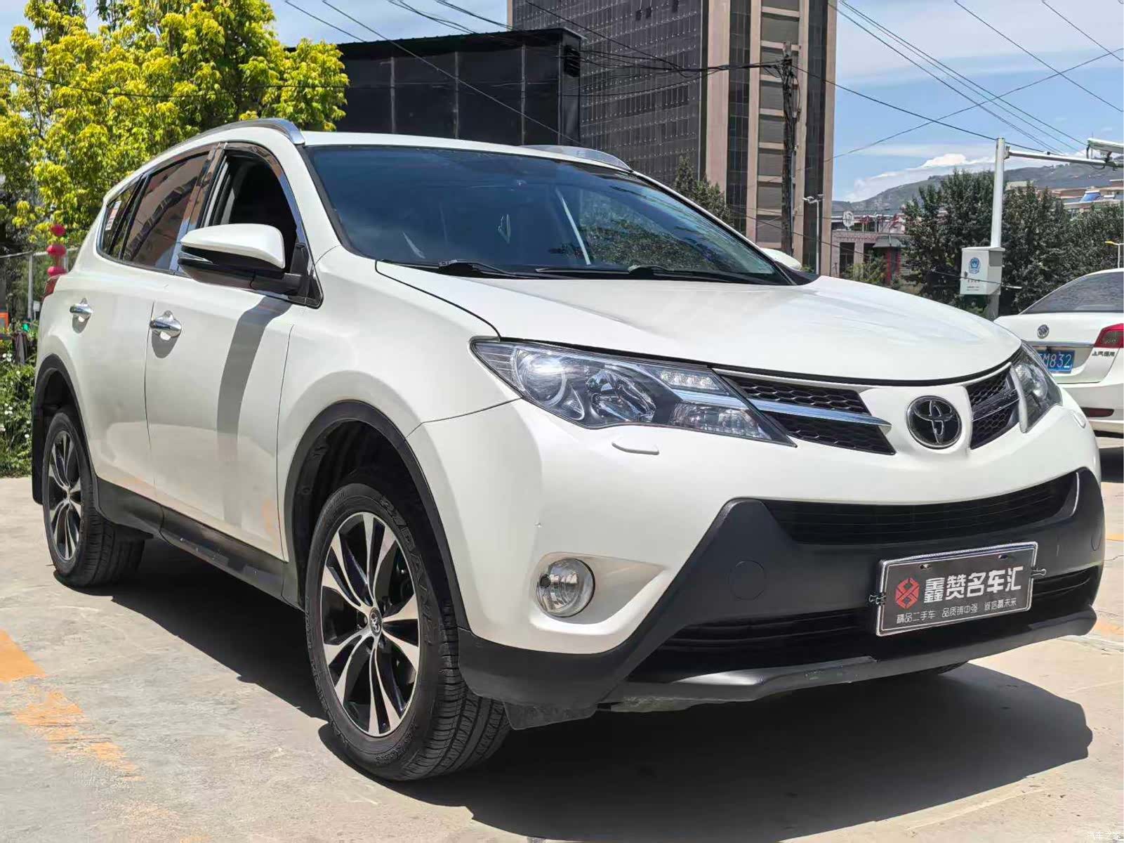 Toyota RAV4, 2015 6