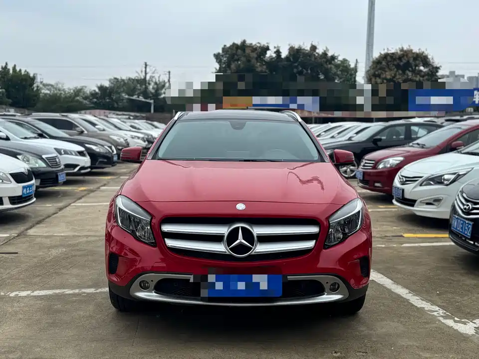 Mercedes-Benz GLA