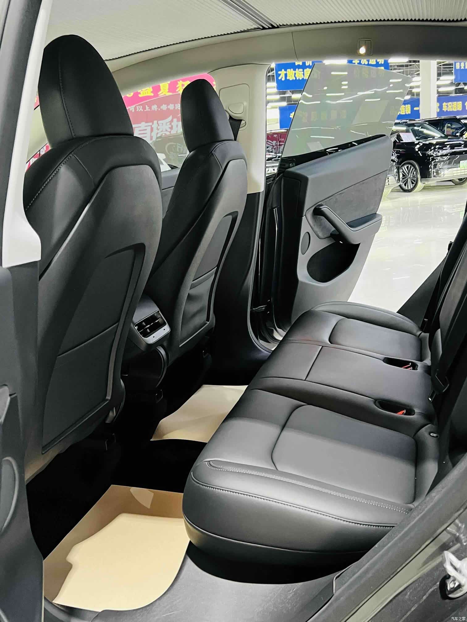 Tesla Model Y, 2022 8
