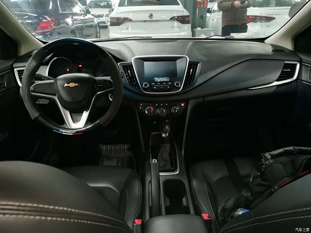 Chevrolet 320, 2018 6