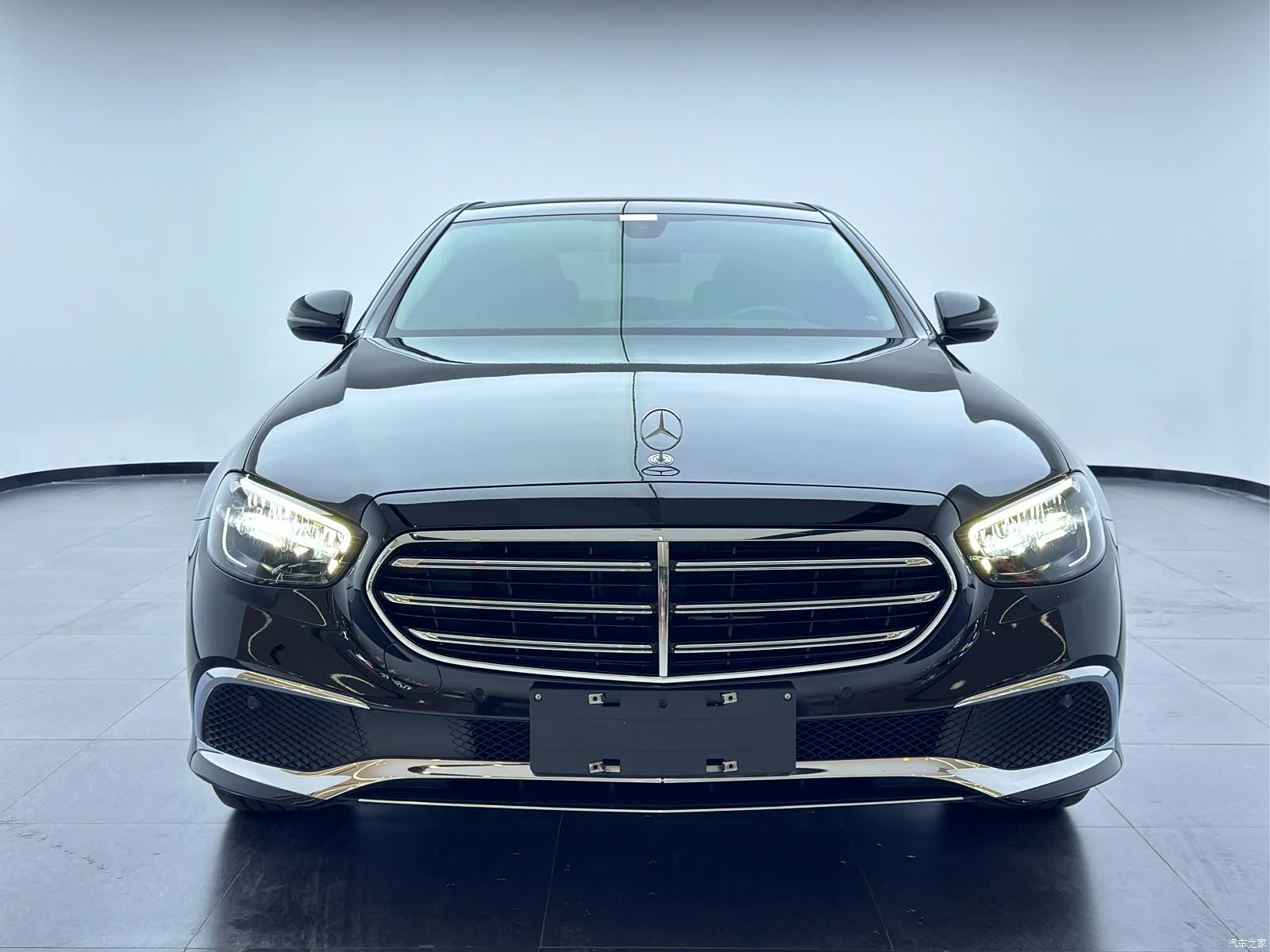 Mercedes-Benz E-Class, 2023 2