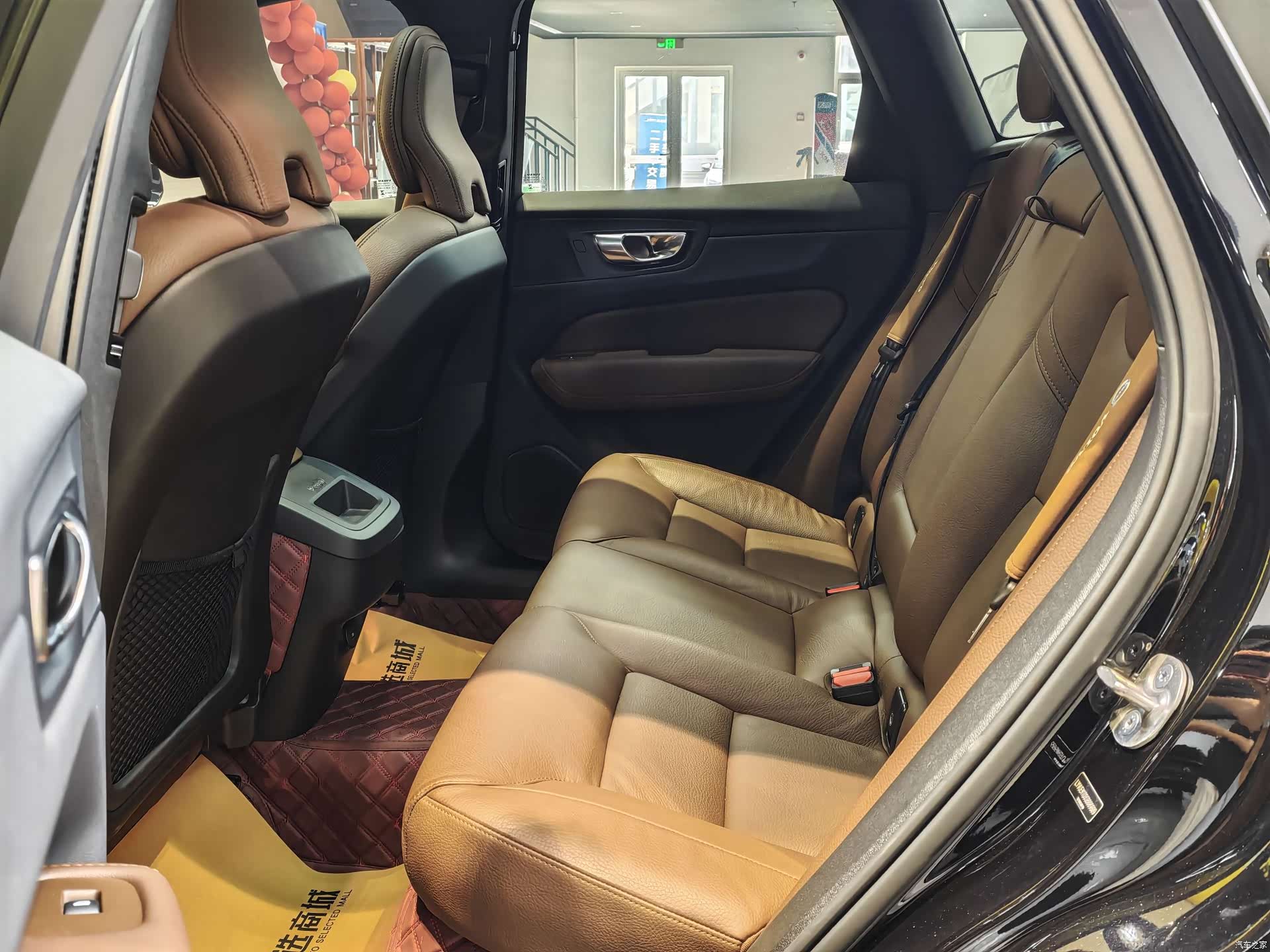 Volvo XC60, 2024 14