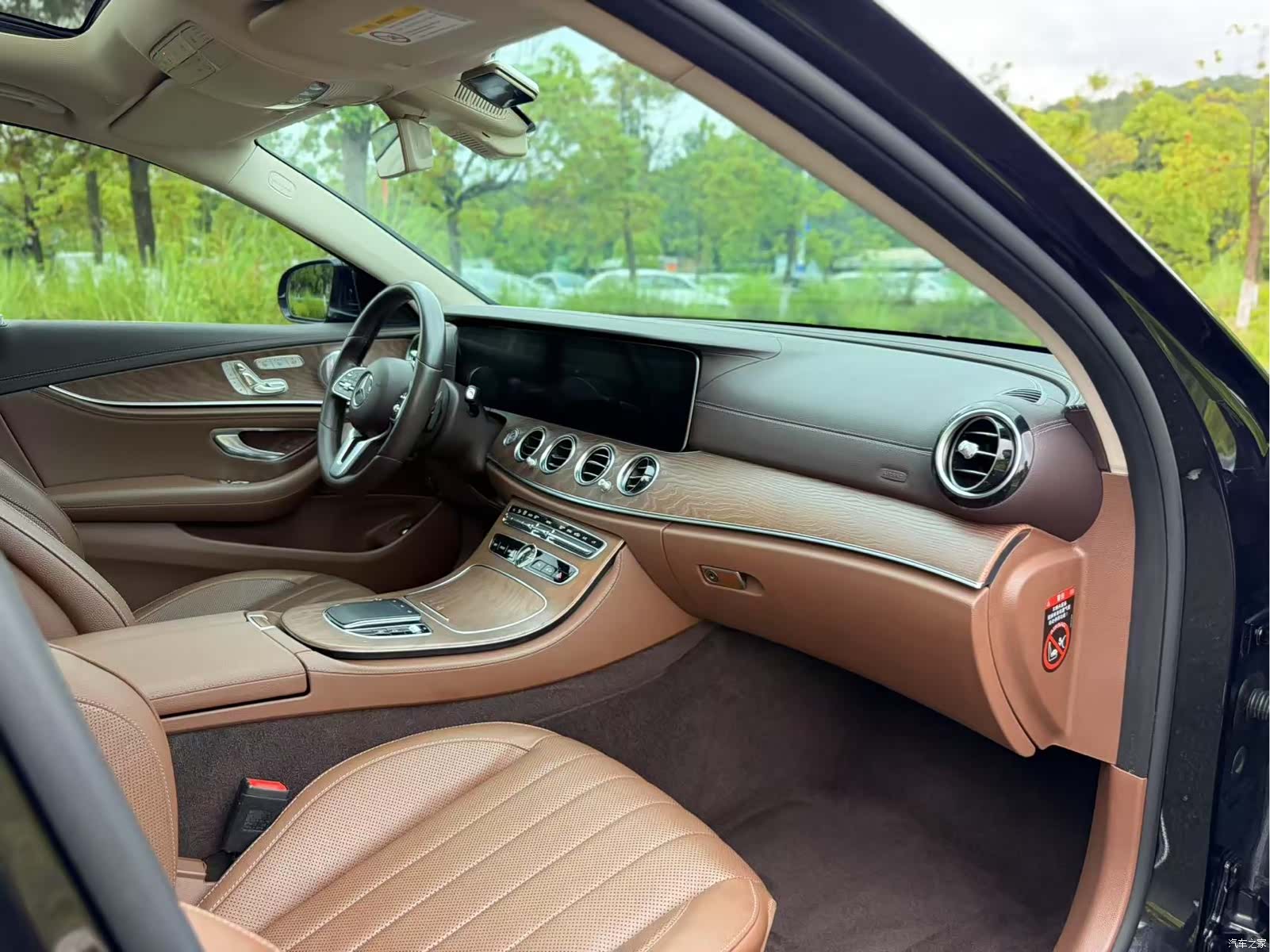 Mercedes-Benz E-Class, 2020 28