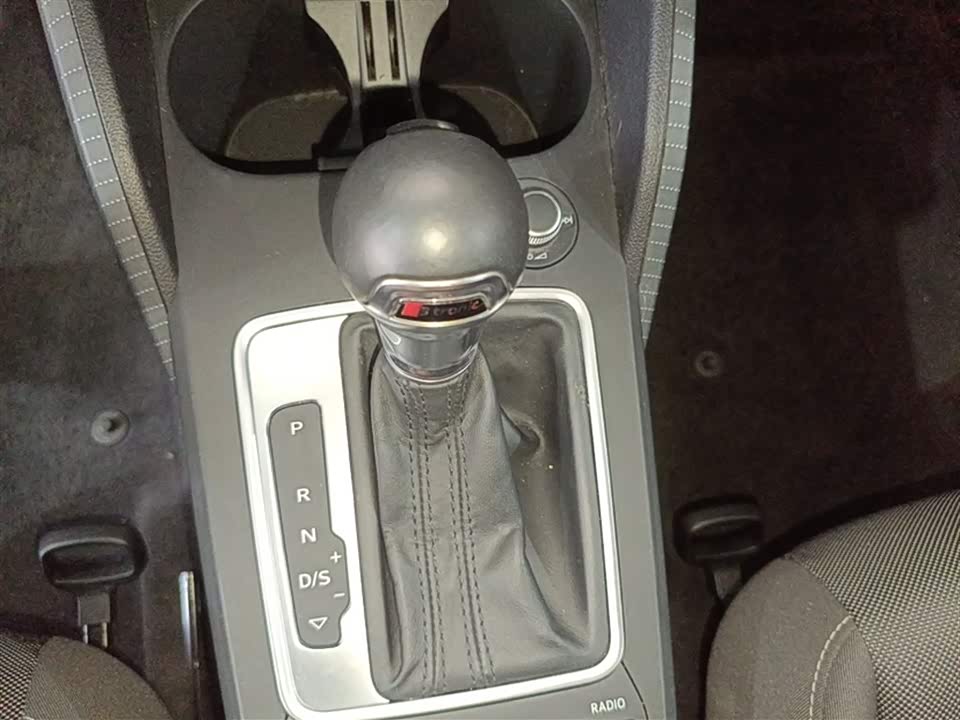 Audi Q2L Audi Q2L