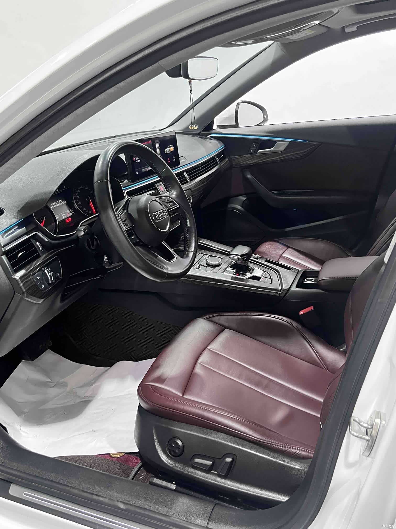 Audi A4L, 2020 8