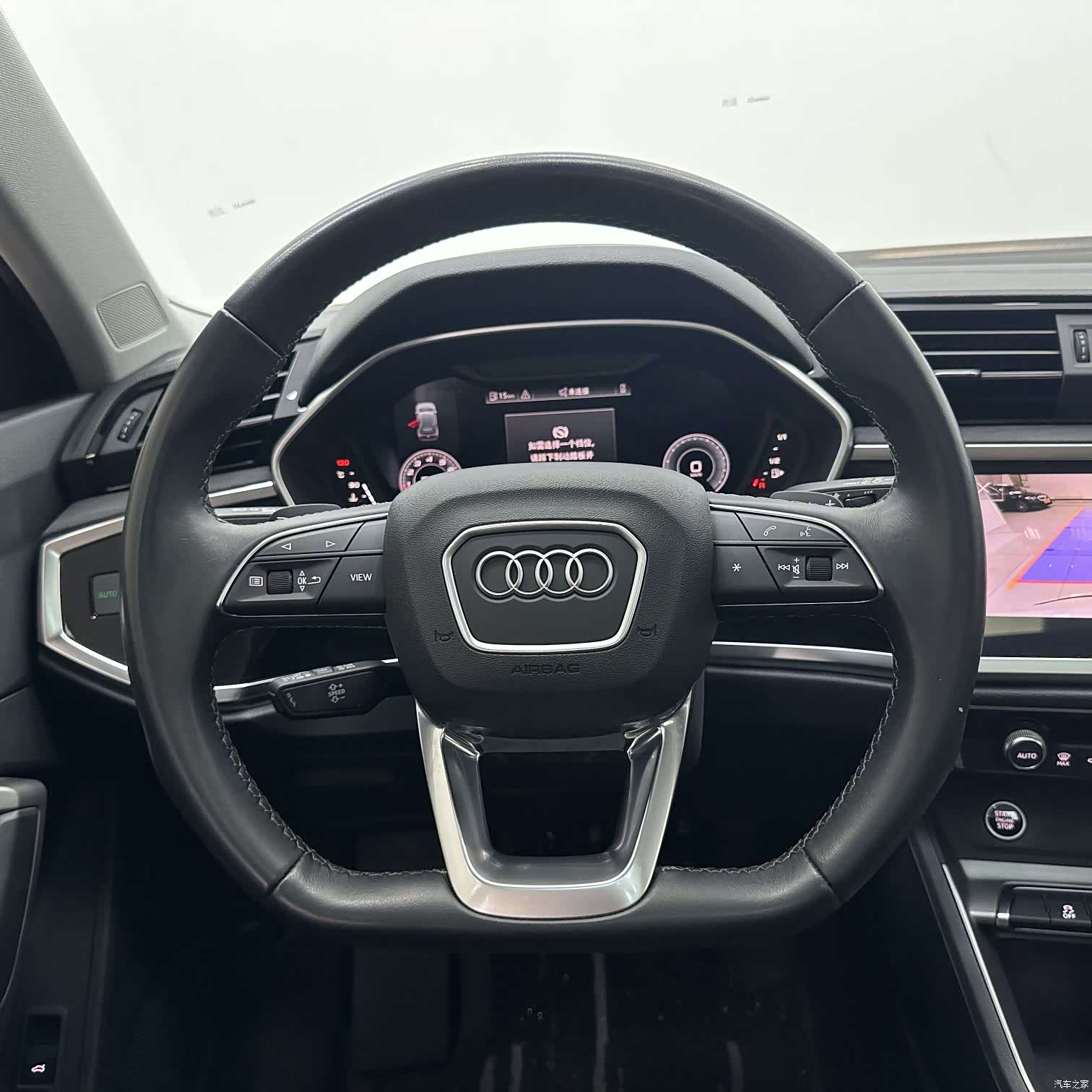 Audi Q3, 2023 12