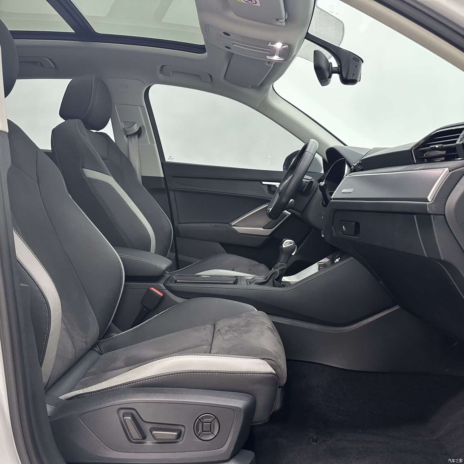 Audi Q3, 2023 9