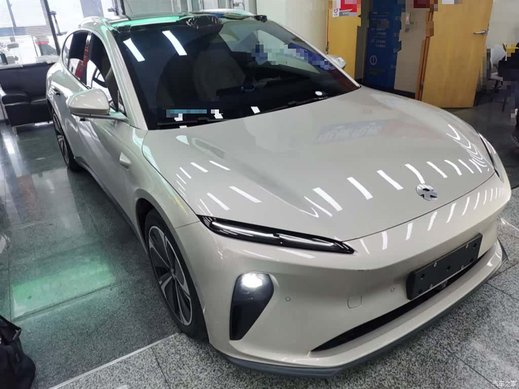 NIO ET5, 2024 4