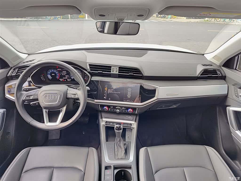 Audi Q3, 2020 10