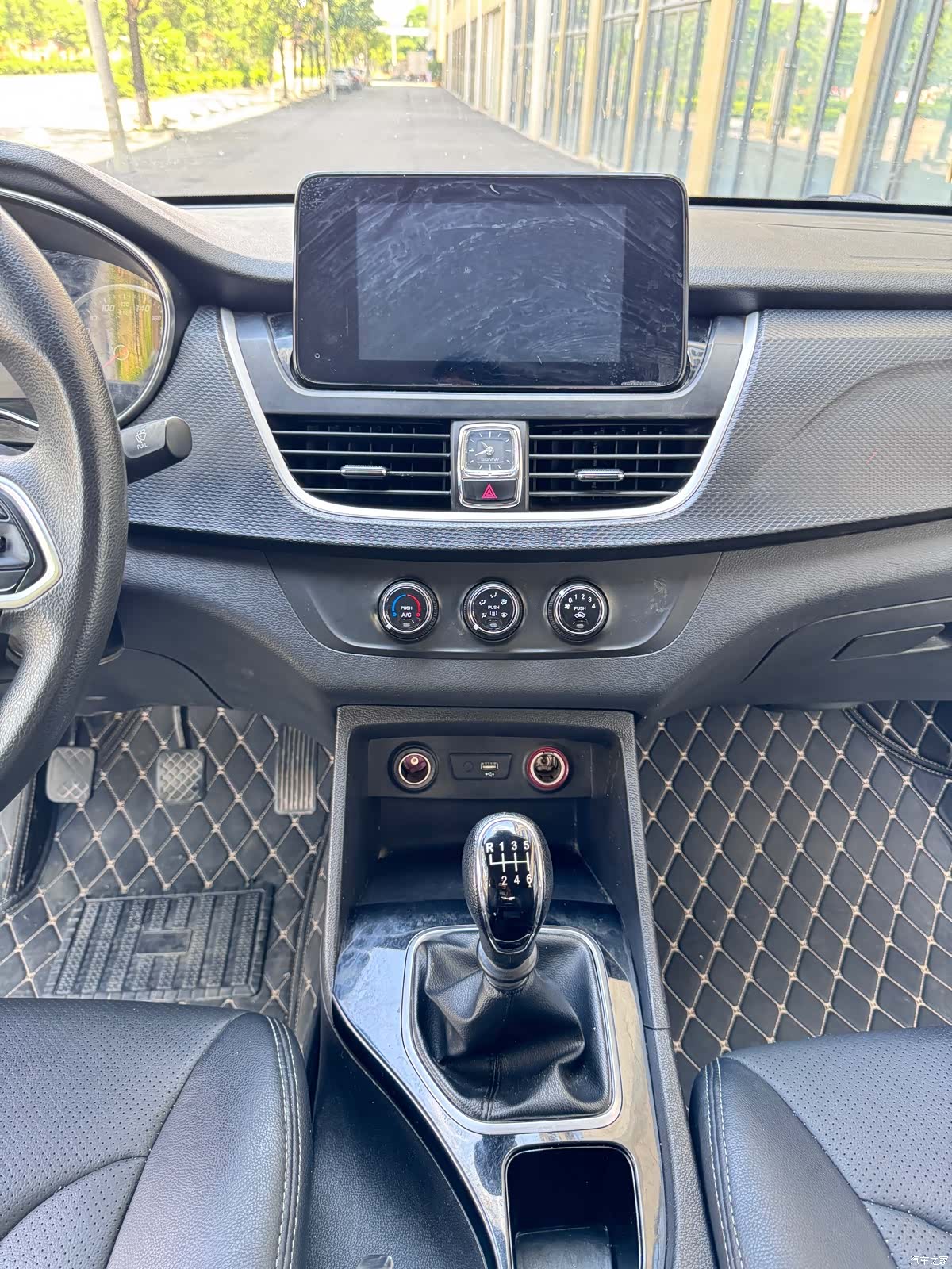 Wuling 730, 2021 10