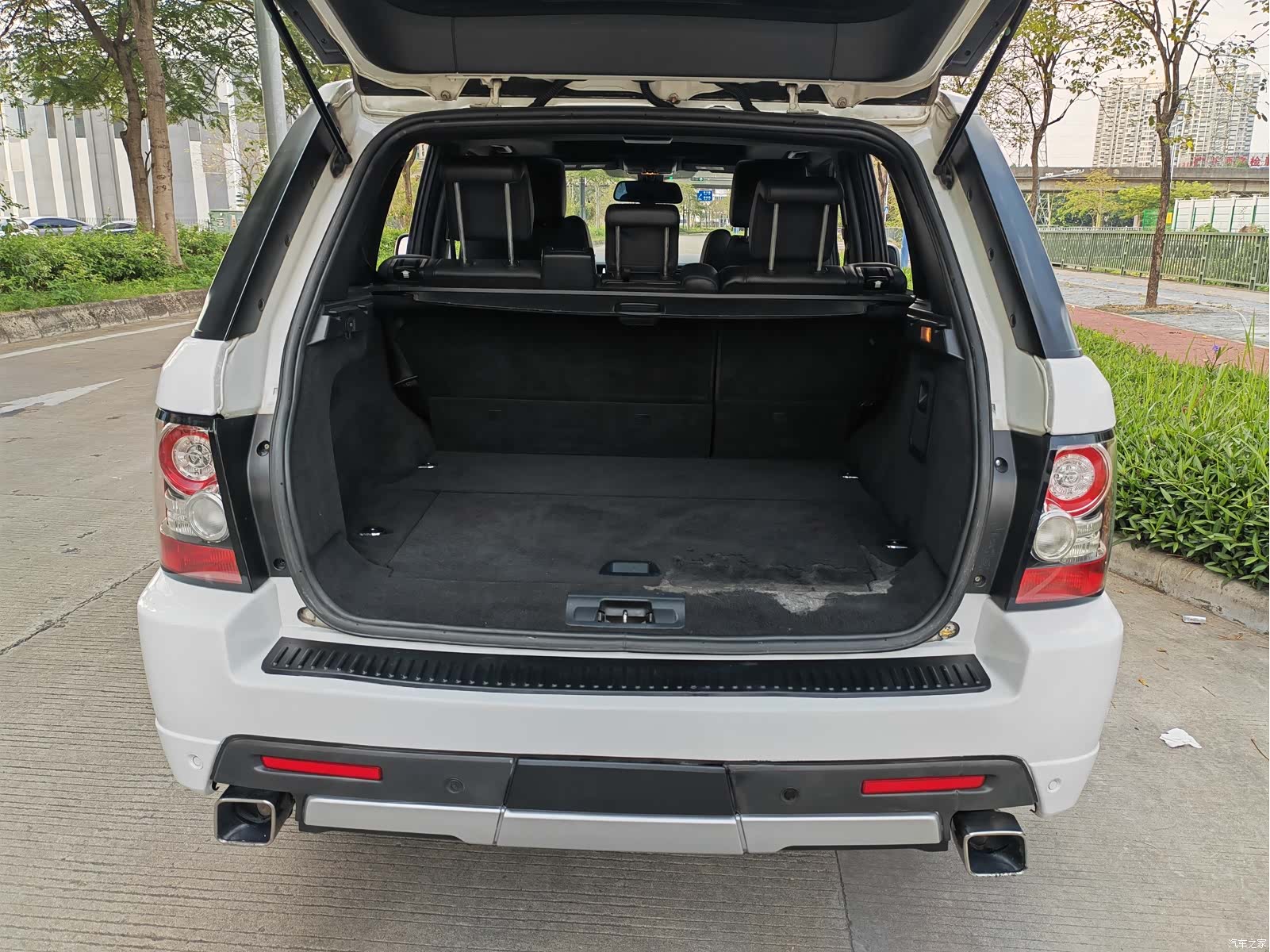 Land Rover Range Rover, 2011 15
