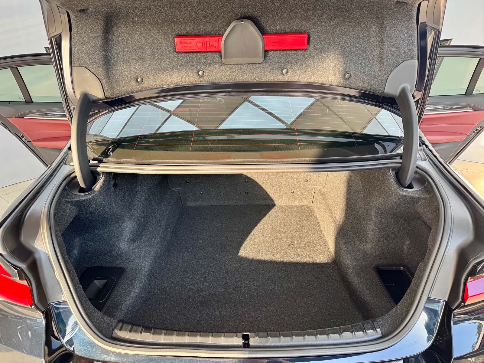 BMW 5 Series, 2022 25