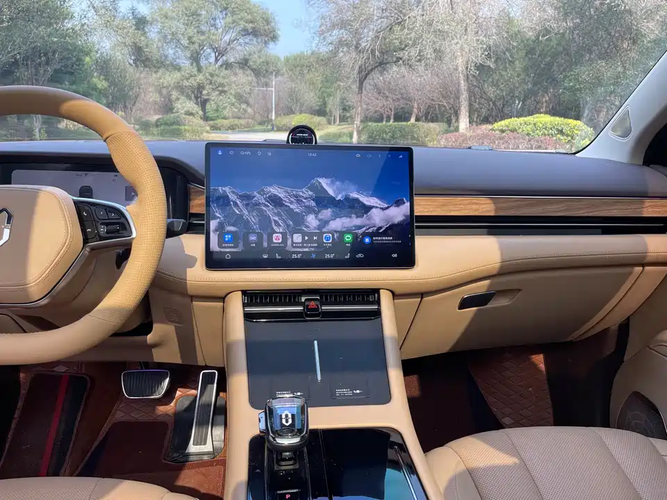 AITO Ask the world M7