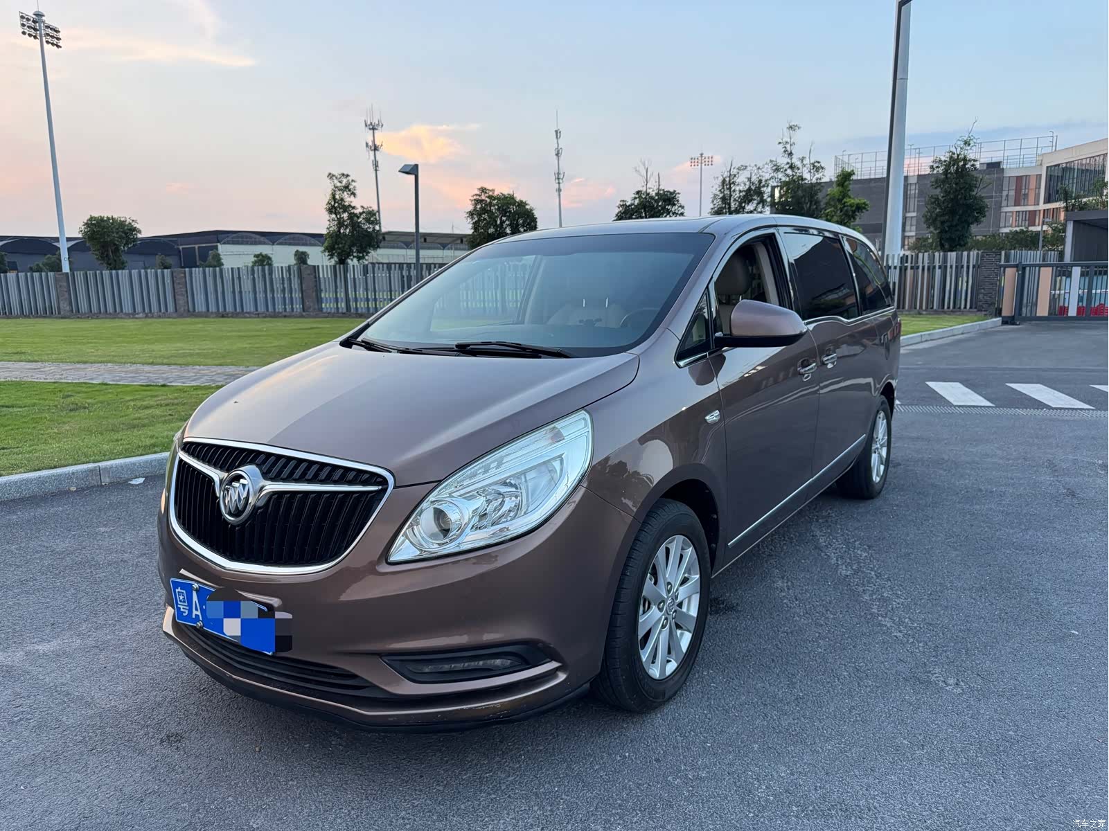 Buick GL8, 2019 1