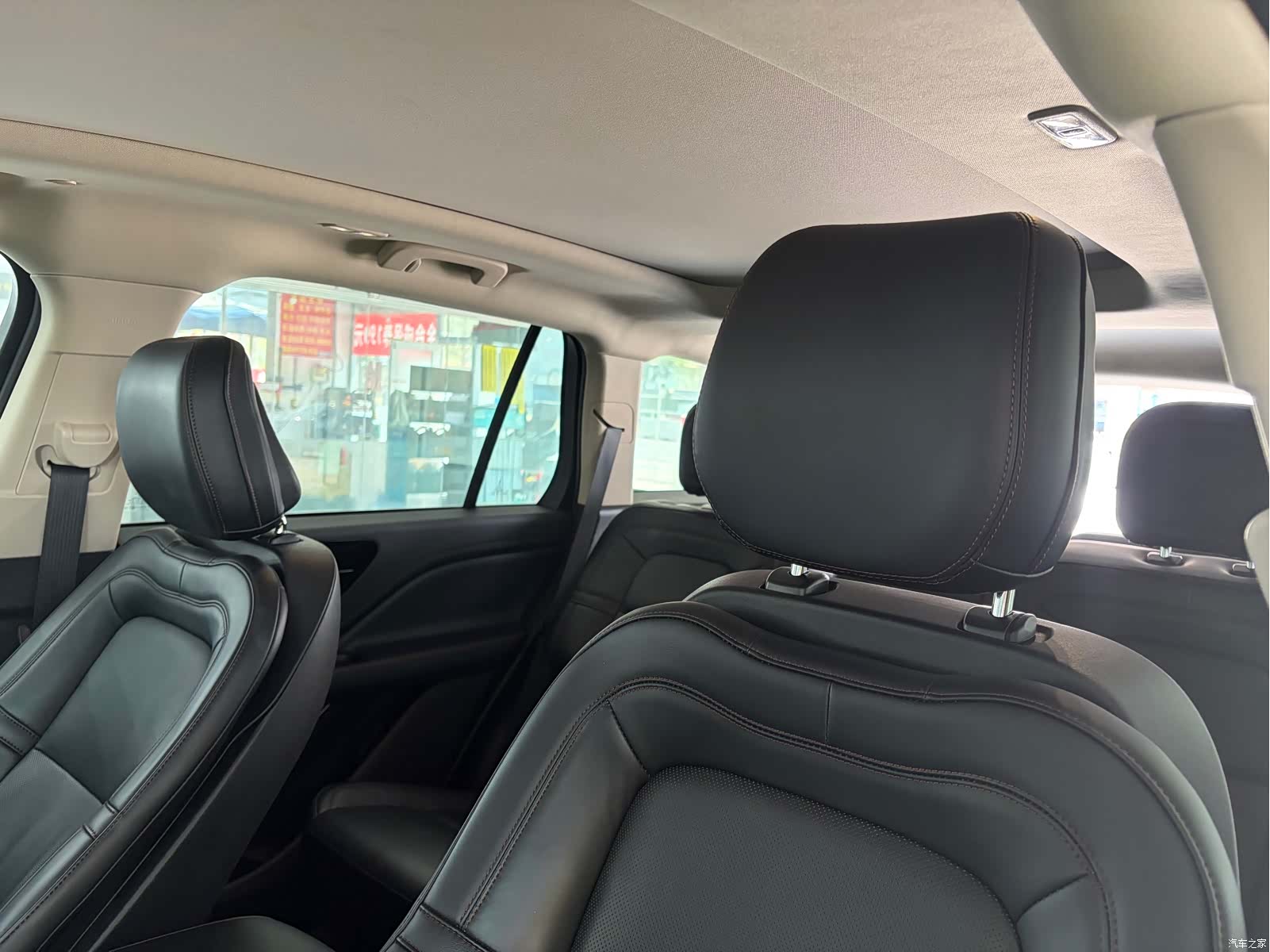 Lincoln Aviator, 2021 8