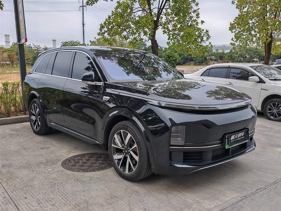 Li Auto Ideal L8