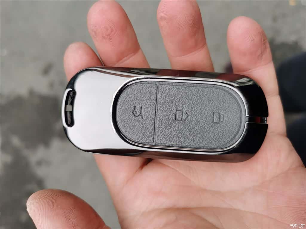 Leapmotor C11, 2023 12