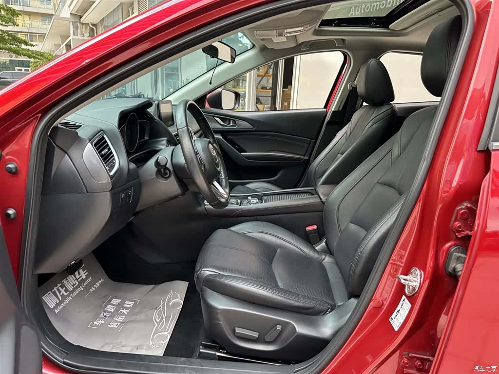 Mazda Mazda3, 2017 9