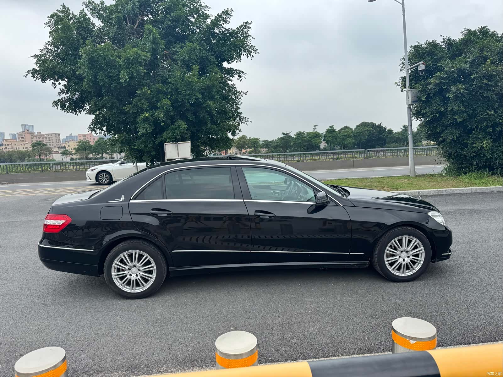 Mercedes-Benz E-Class, 2012 7