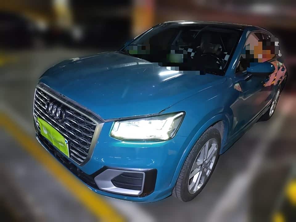 Audi Q2L