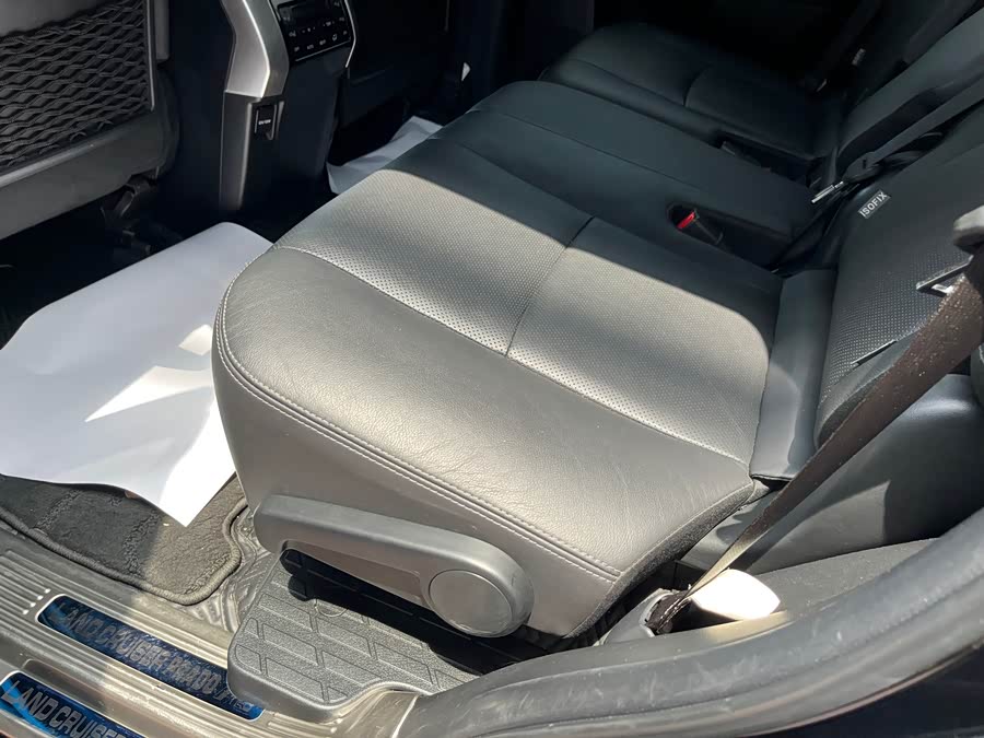 Toyota Prado 2019, фото 17