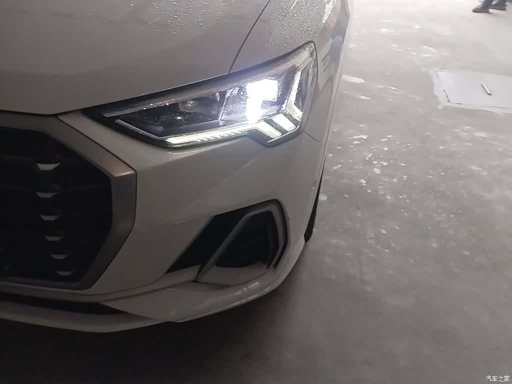 Audi Q3, 2021 24