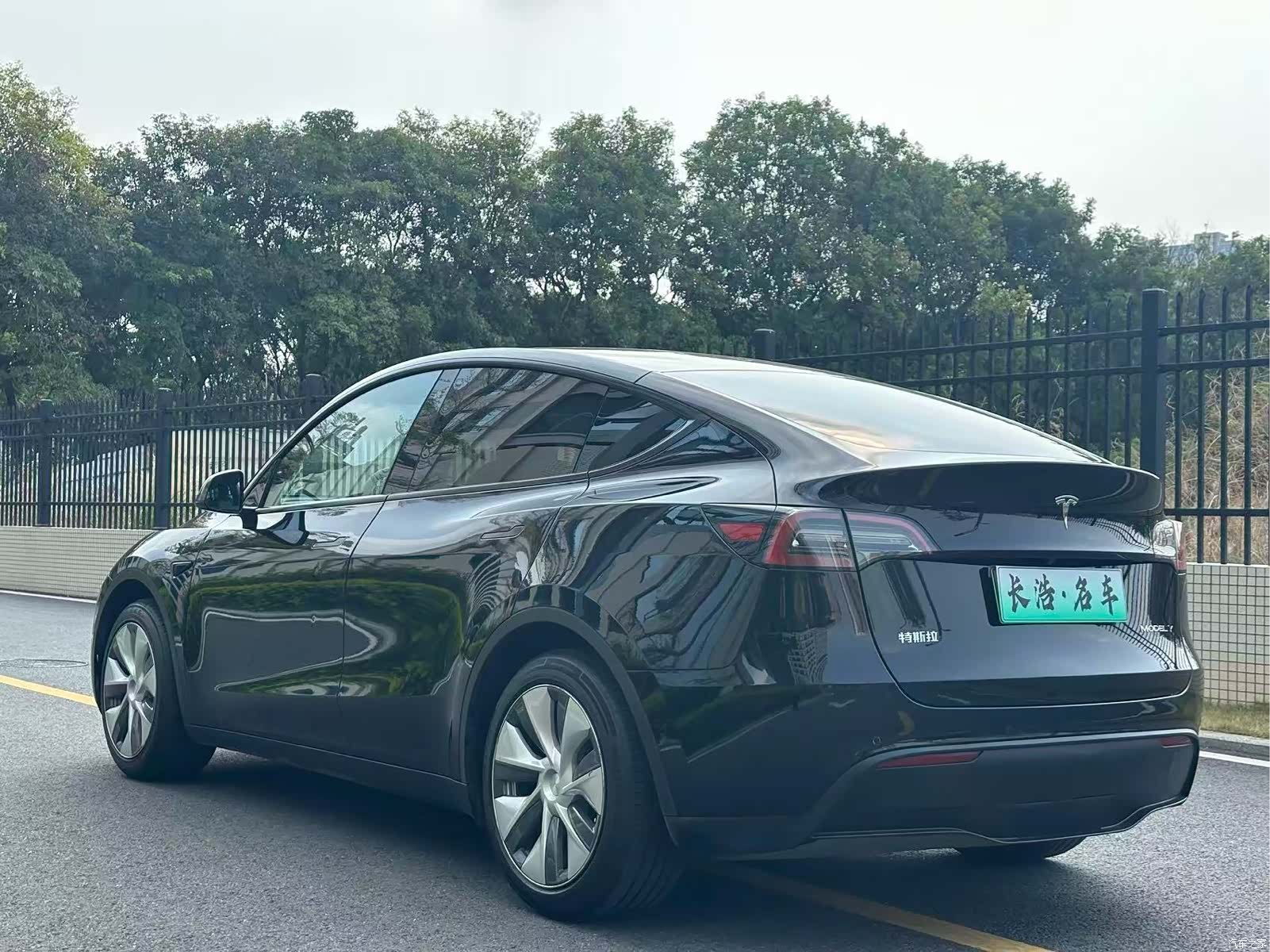 Tesla Model Y, 2023 8