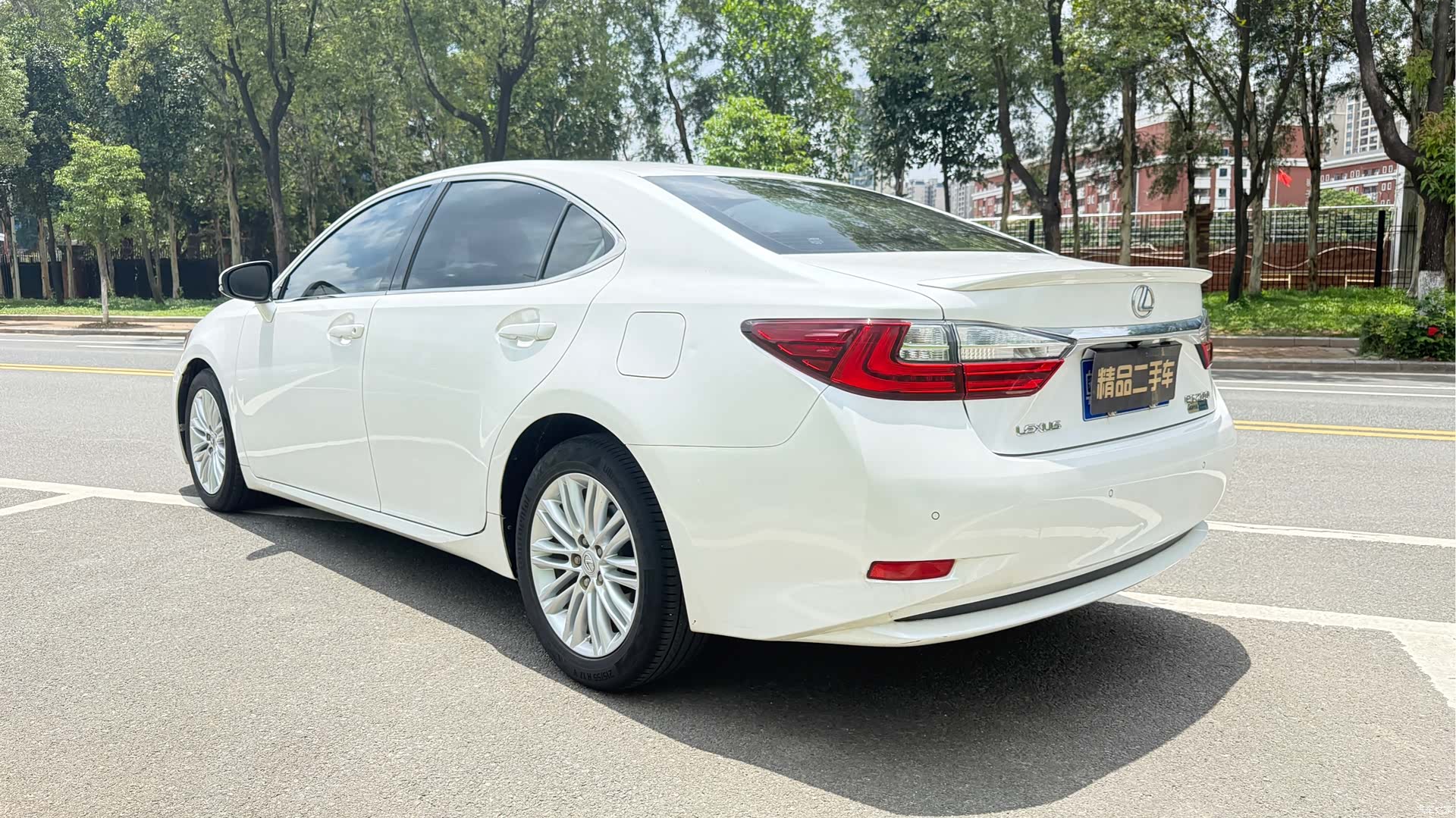 Lexus ES, 2016 все фото